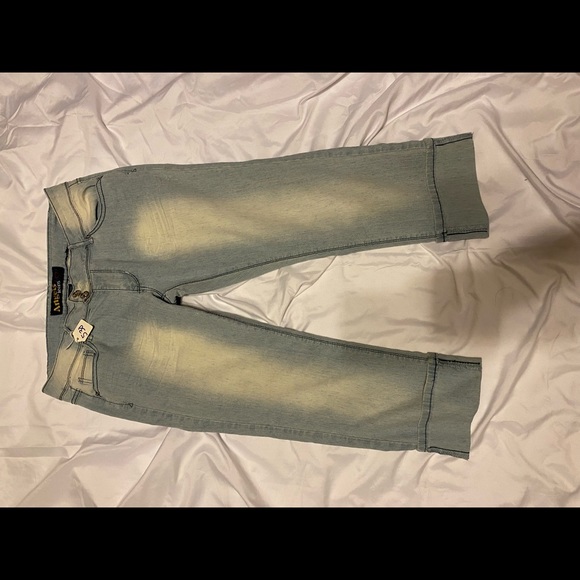 Euc Angels Jeans Denim Capri Jeans Size 